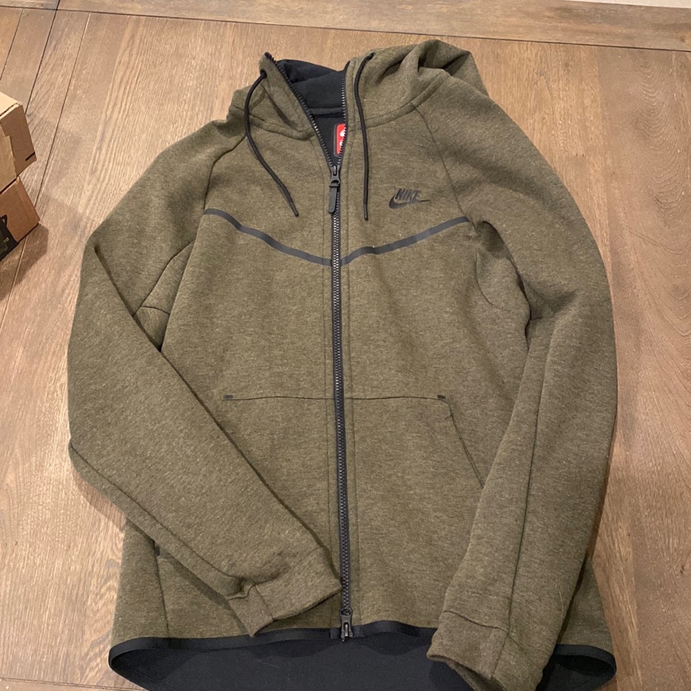 Nike hoodie